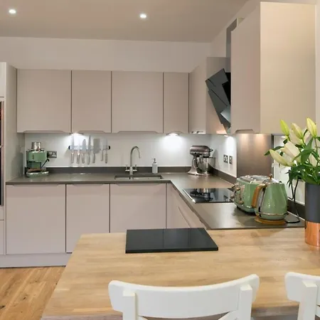 Fantastic 2 Bedroom City Center Apartment Appartement Bristol