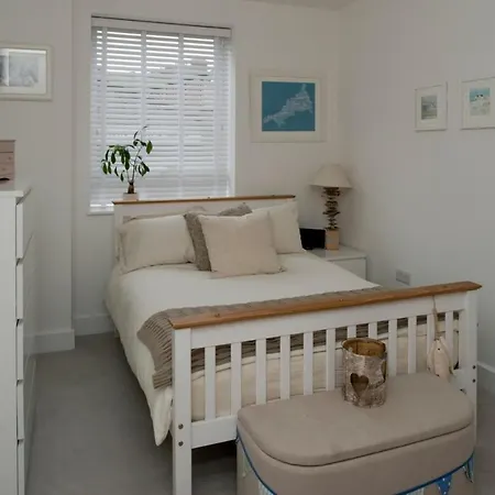 Fantastic 2 Bedroom City Center Apartment * Бристоль