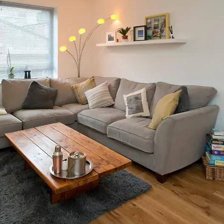 Fantastic 2 Bedroom City Center Apartment Bristol